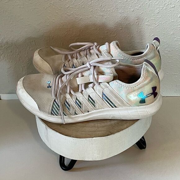 Pre-Loved Under Armour Youth Metallic Rainbow Sneakers Size 6Y - Picture 1 of 6